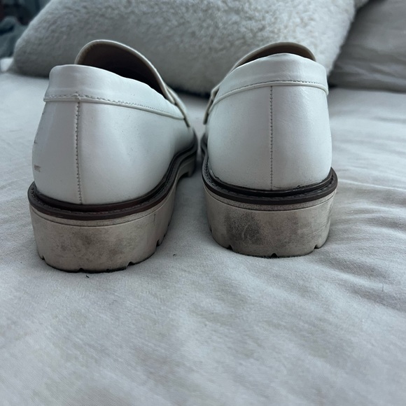 Journee White Croc Loafers - Picture 5 of 8